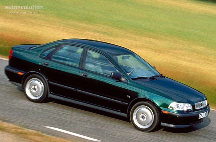 Volvo S40 photo 2