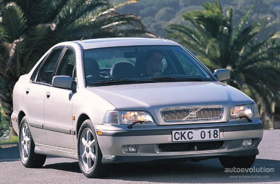 Volvo S40 photo 3