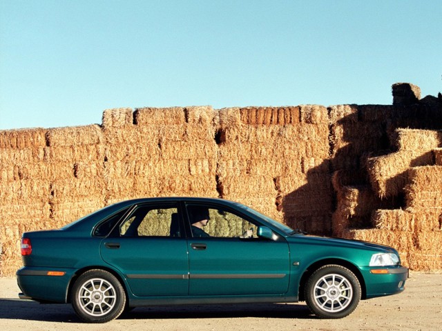Volvo S40 photo 6