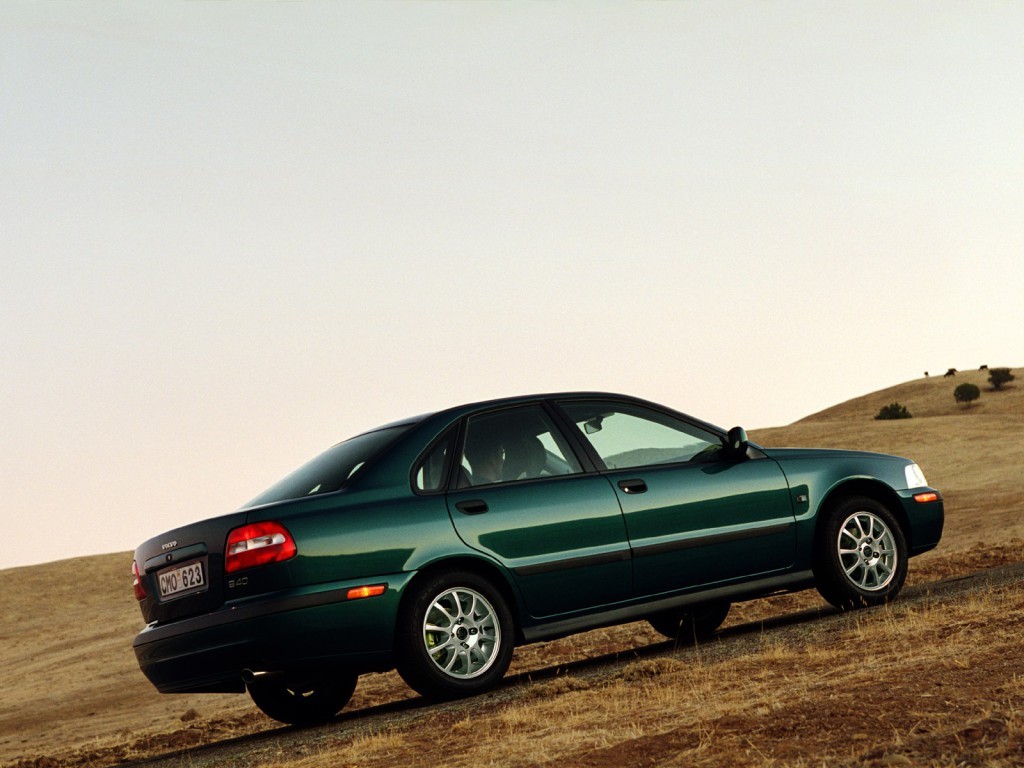Volvo S40 photo 8