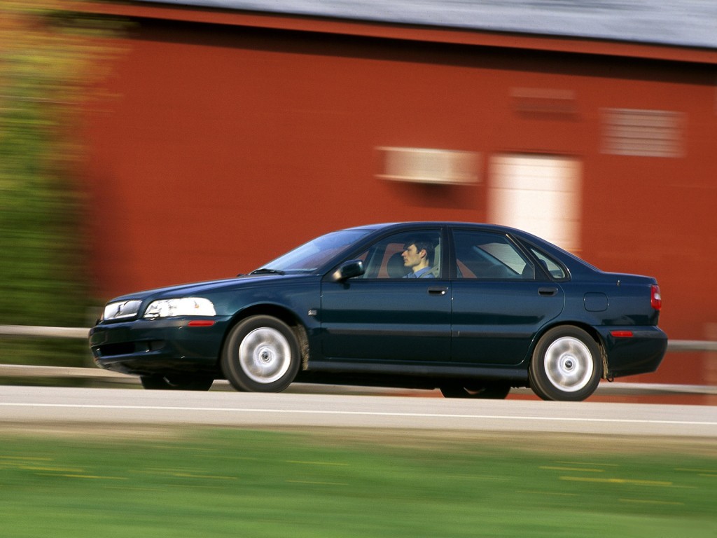 Volvo S40 photo 12