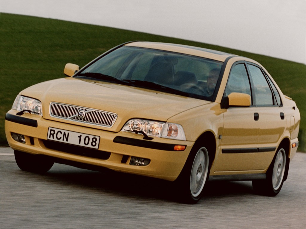 Volvo S40 photo 4