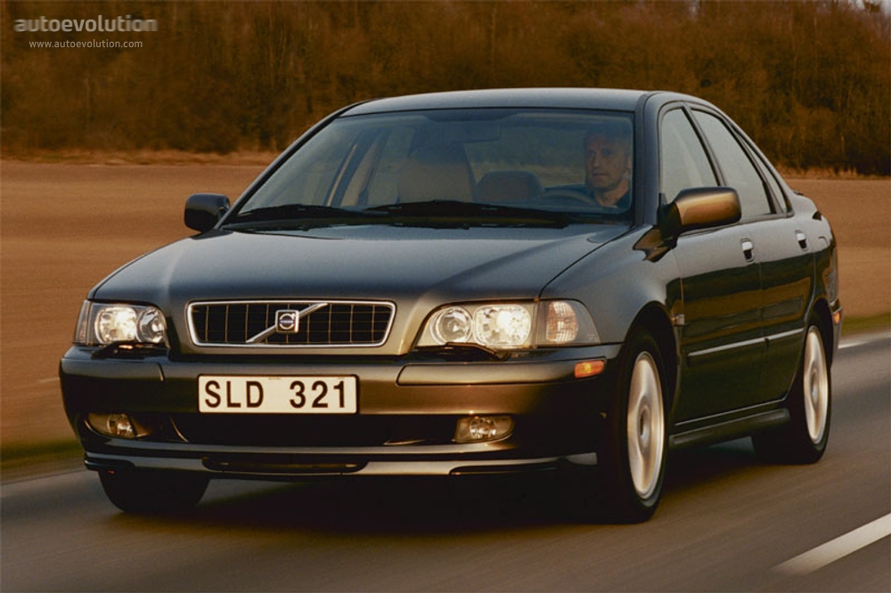 Volvo S40 photo 2