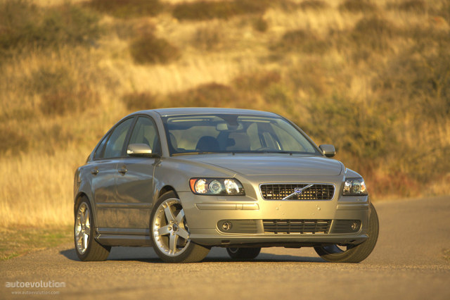 Volvo S40 photo 2