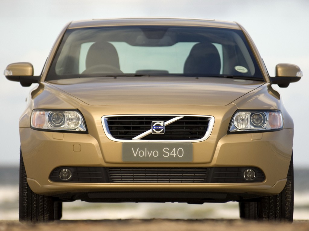 Volvo S40 photo 10