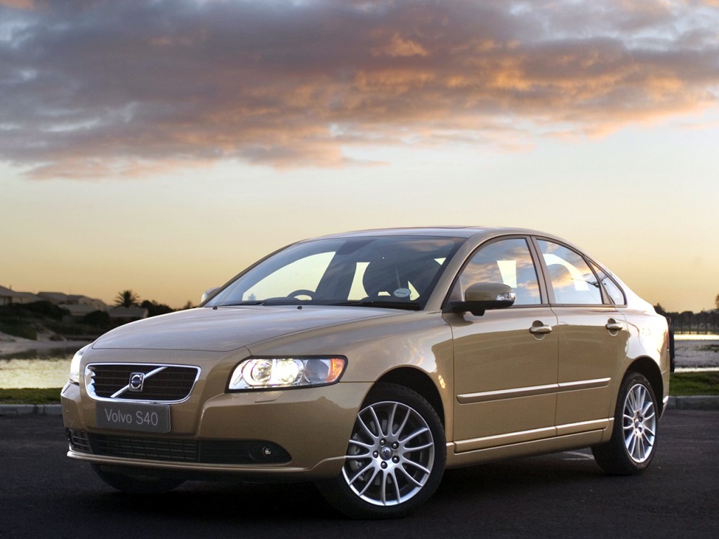 Volvo S40 photo 17