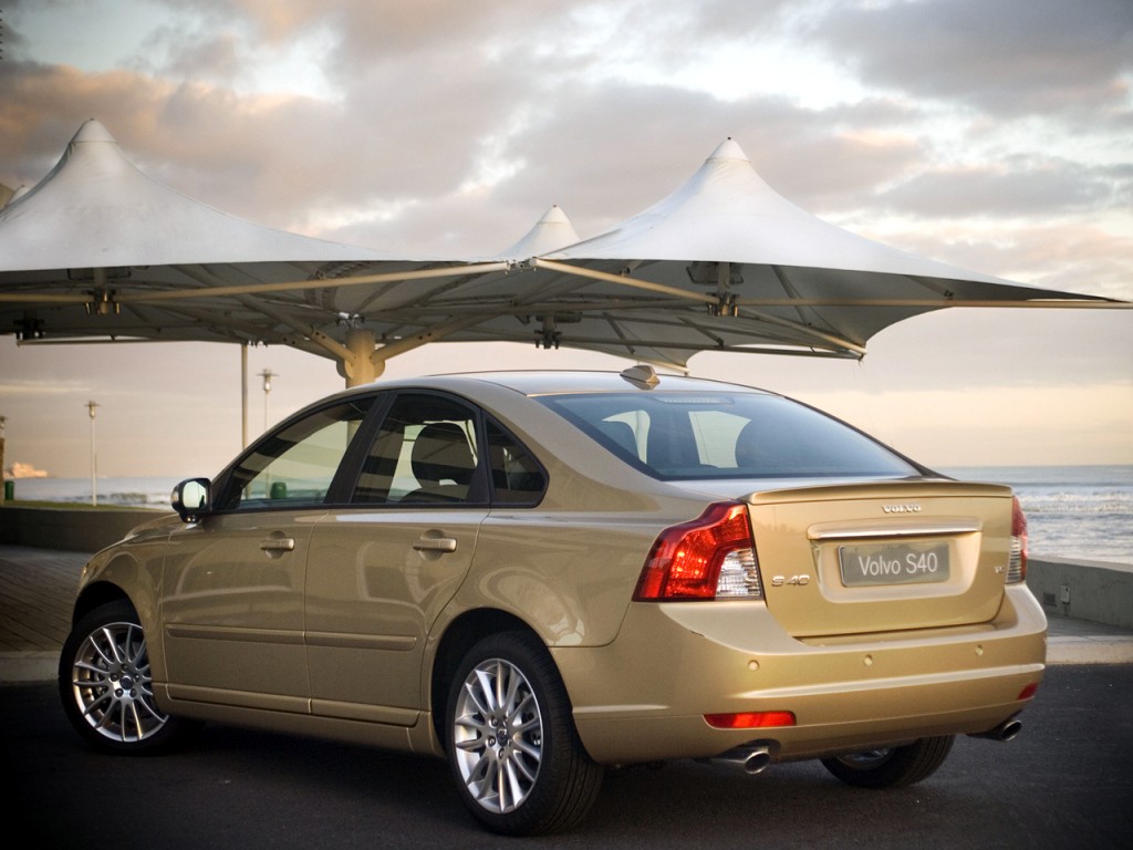 Volvo S40 photo 18