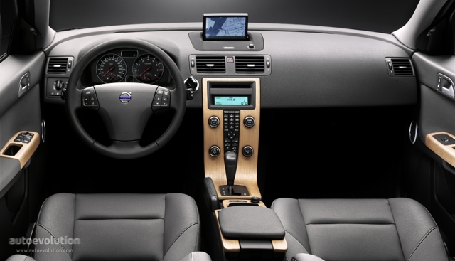 Volvo S40 photo 19