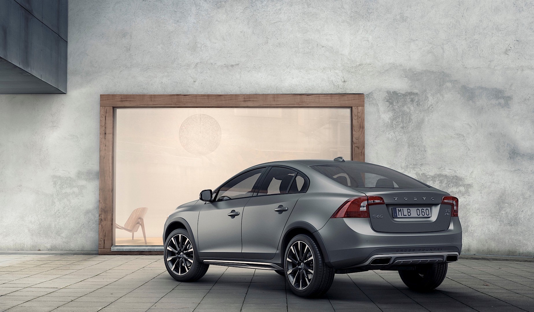 Volvo S60 Cross Country photo 11