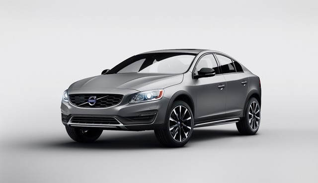 Volvo S60 Cross Country photo 15