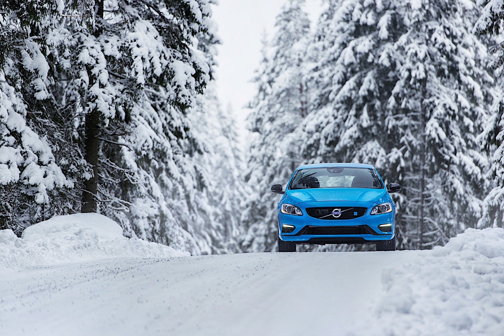 Volvo S60 Polestar photo 2