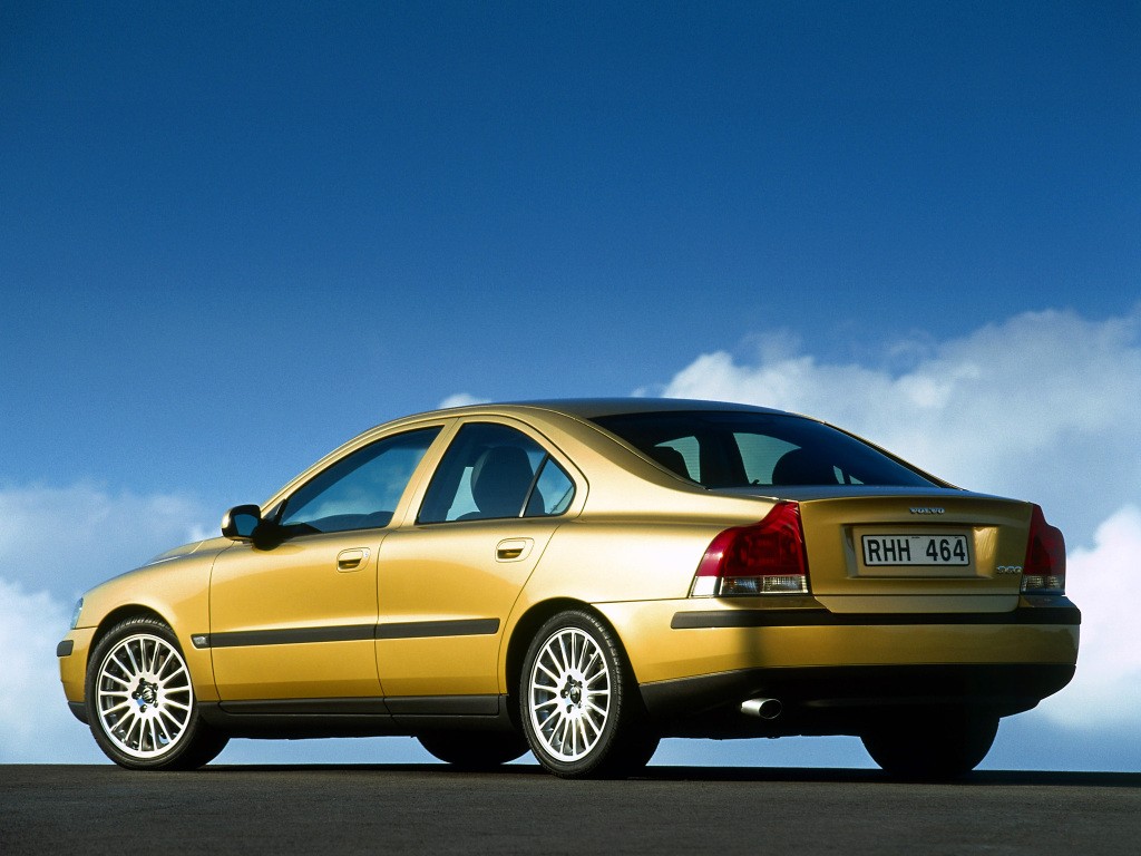 Volvo S60 photo 13