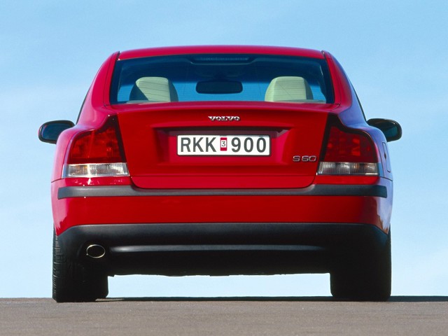 Volvo S60 photo 18