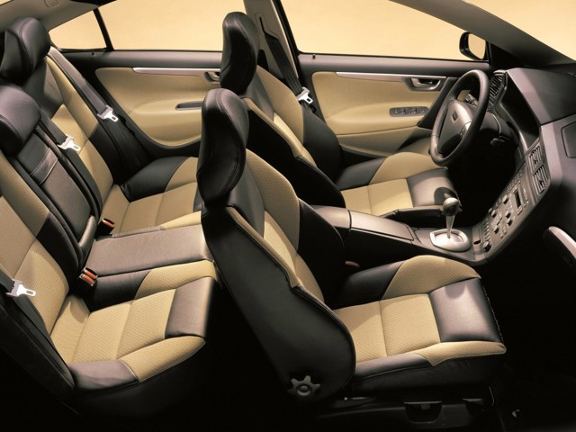 Volvo S60 photo 29