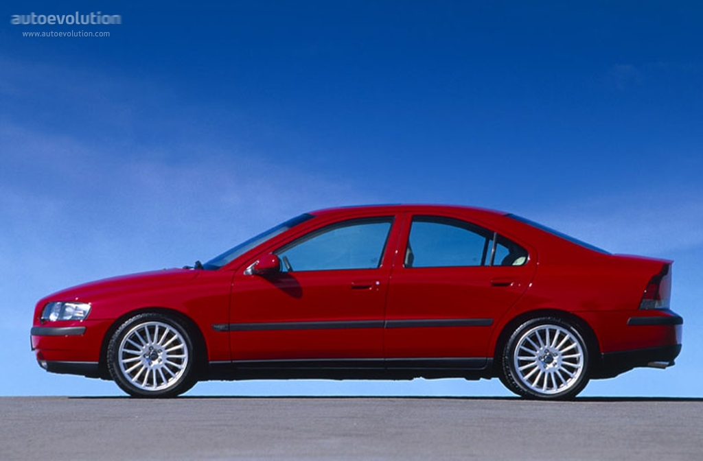 Volvo S60 photo 3