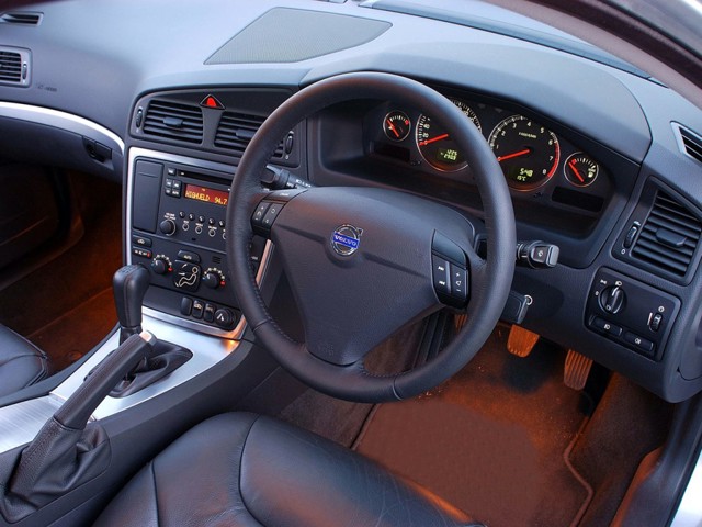 Volvo S60 photo 24