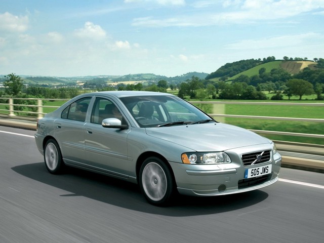 Volvo S60 photo 7