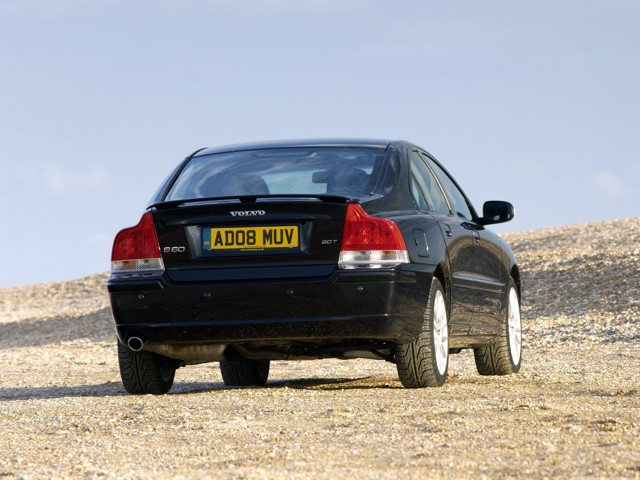 Volvo S60 photo 9