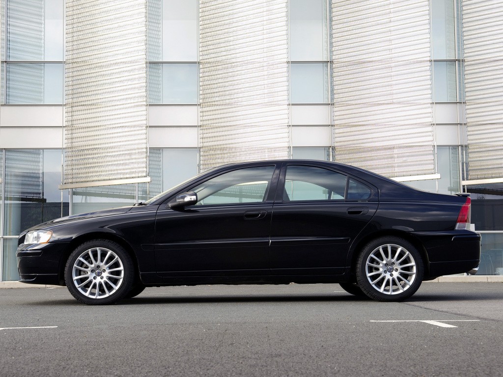 Volvo S60 photo 12