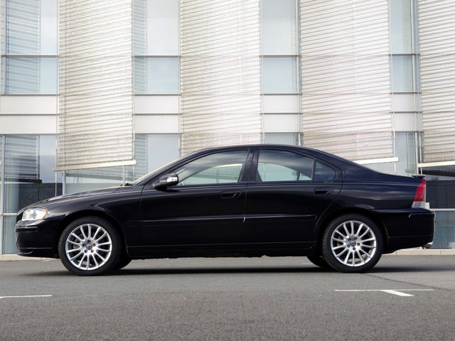 Volvo S60 photo 12