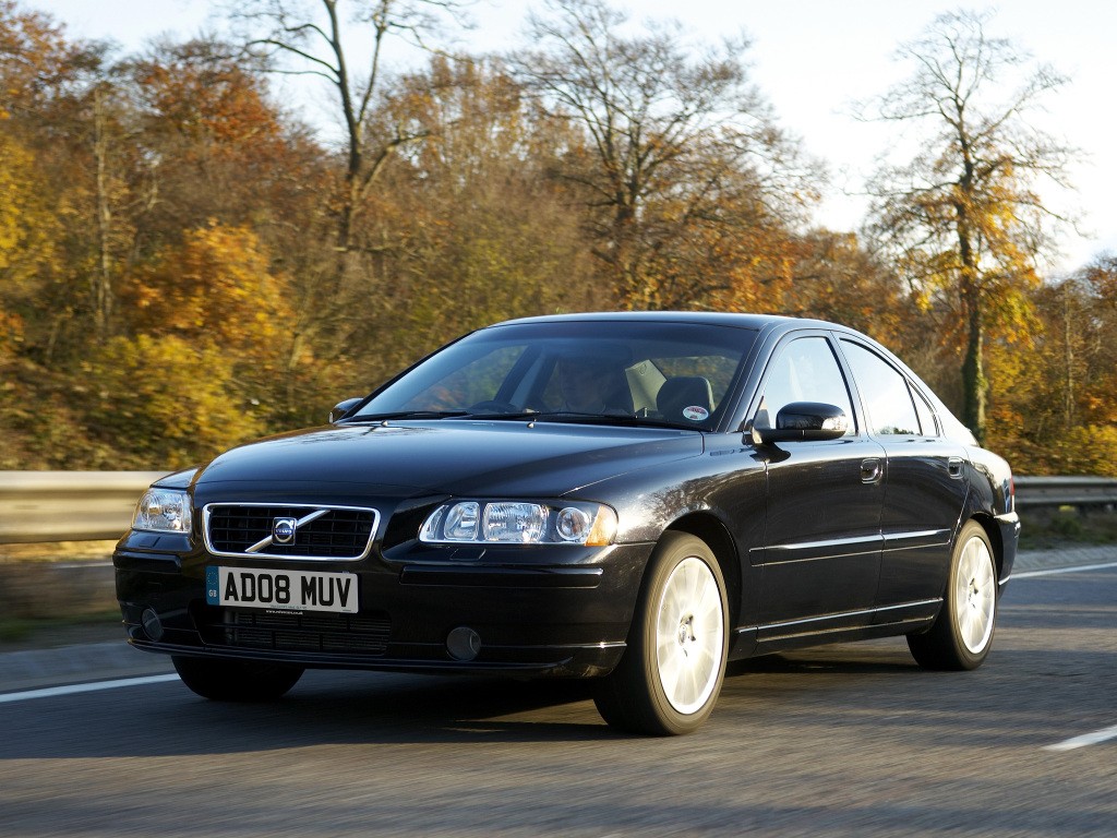 Volvo S60 photo 17