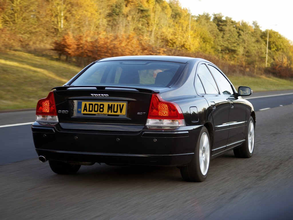 Volvo S60 photo 18