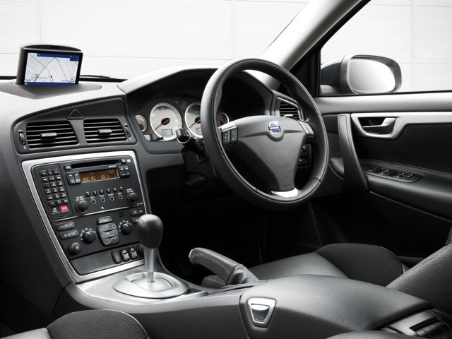 Volvo S60 photo 22