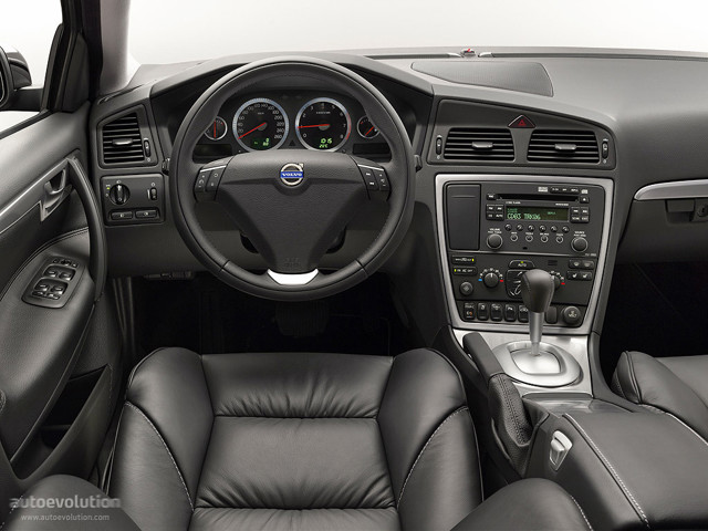 Volvo S60 photo 20