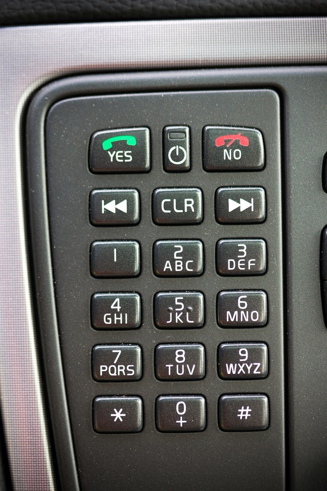 Volvo S60 photo 30
