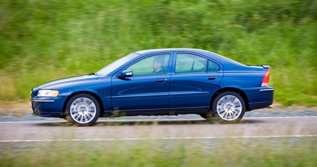Volvo S60 photo 4
