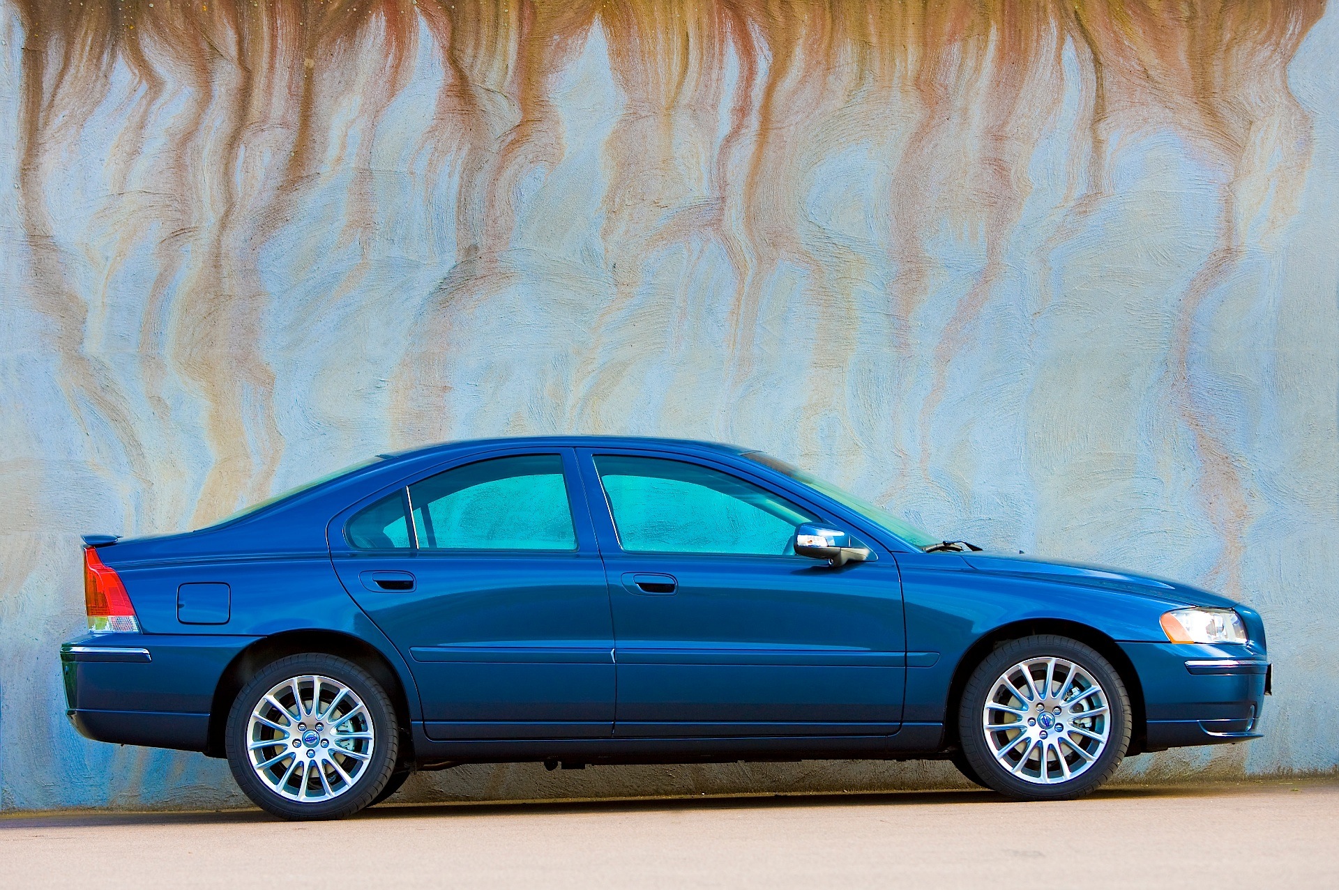 Volvo S60 photo 5