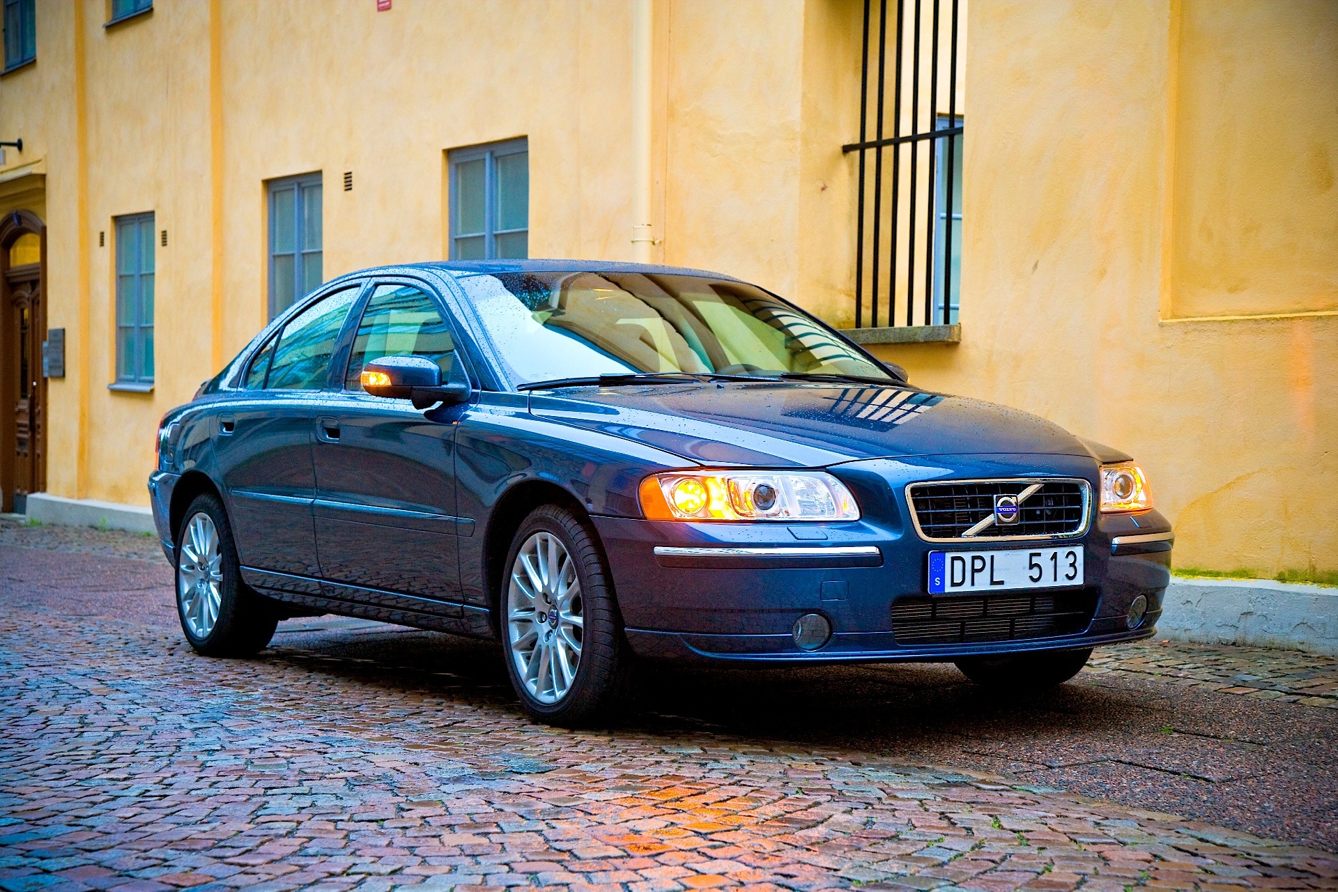 Volvo S60 photo 6