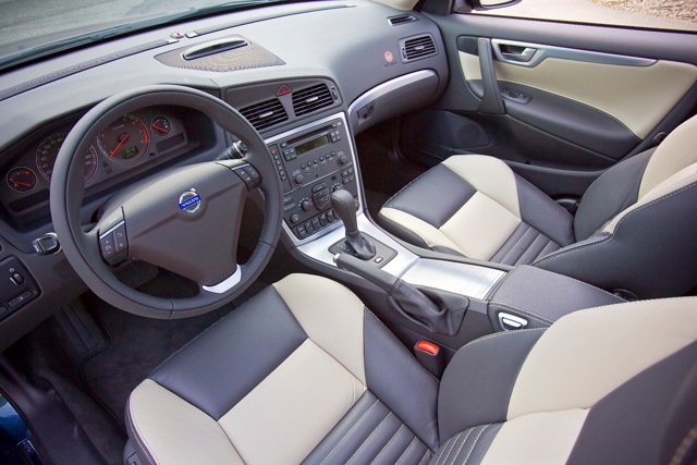 Volvo S60 photo 24