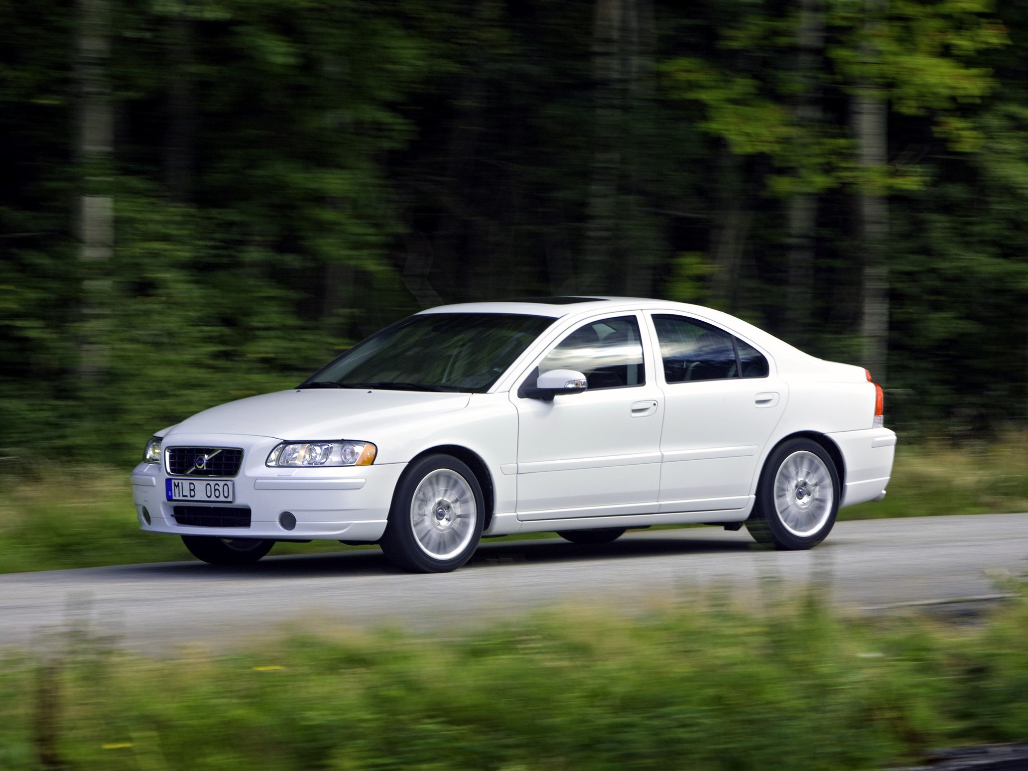 Volvo S60 photo 20