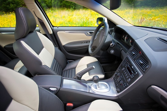 Volvo S60 photo 27