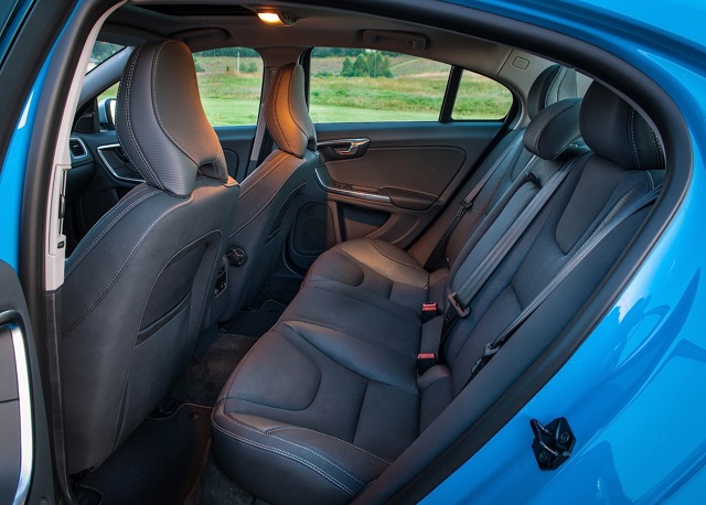 Volvo S60 photo 72