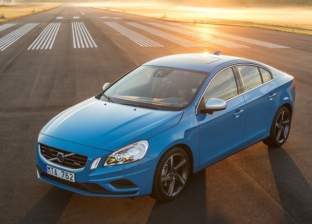 Volvo S60 photo 23