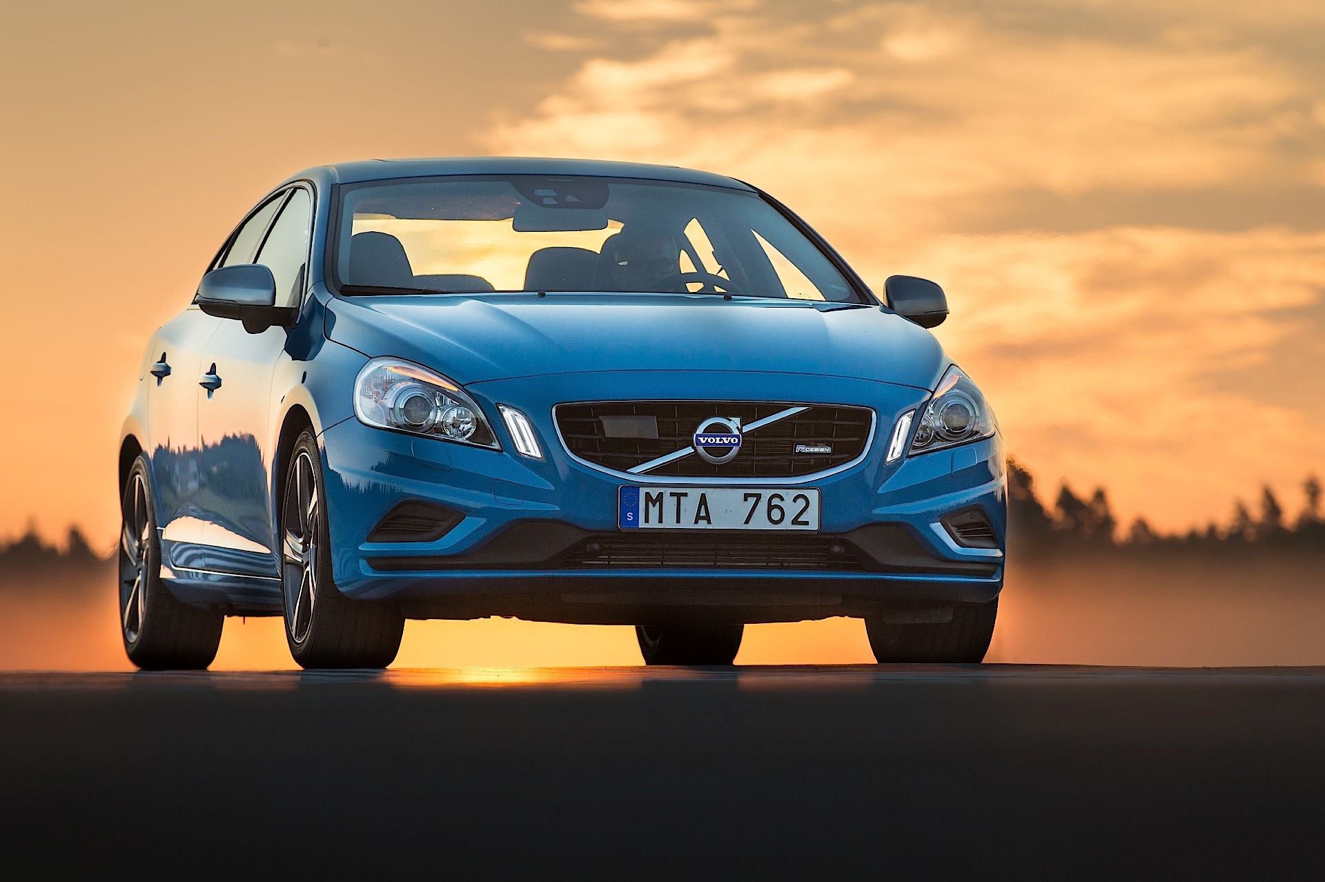 Volvo S60 photo 24