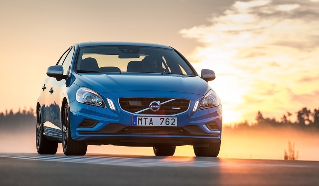 Volvo S60 photo 25