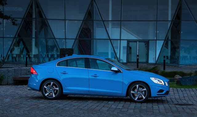 Volvo S60 photo 28