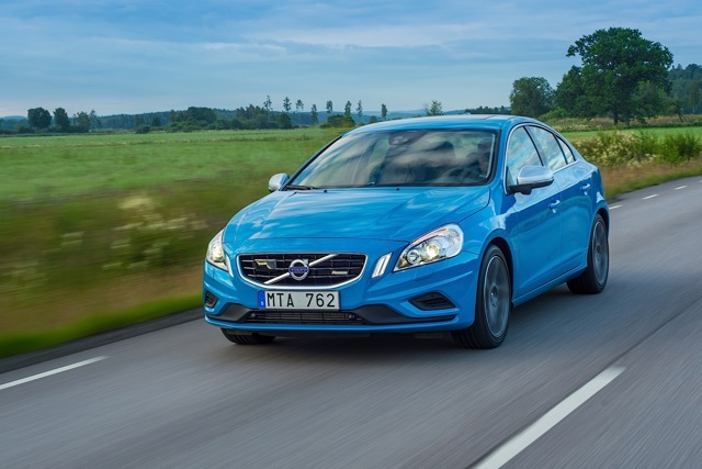 Volvo S60 photo 29
