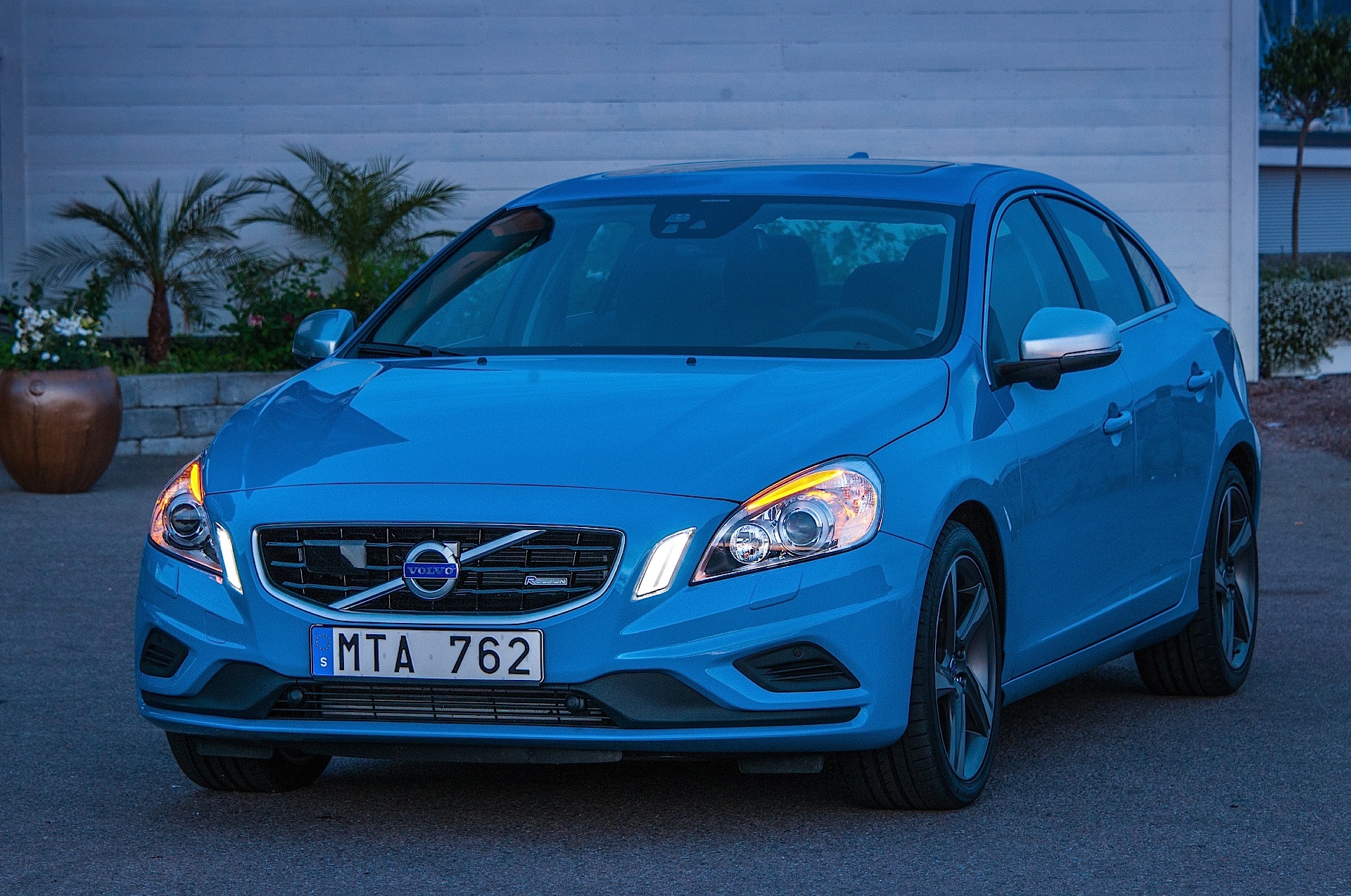 Volvo S60 photo 30