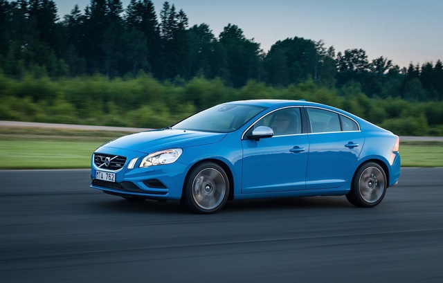 Volvo S60 photo 32