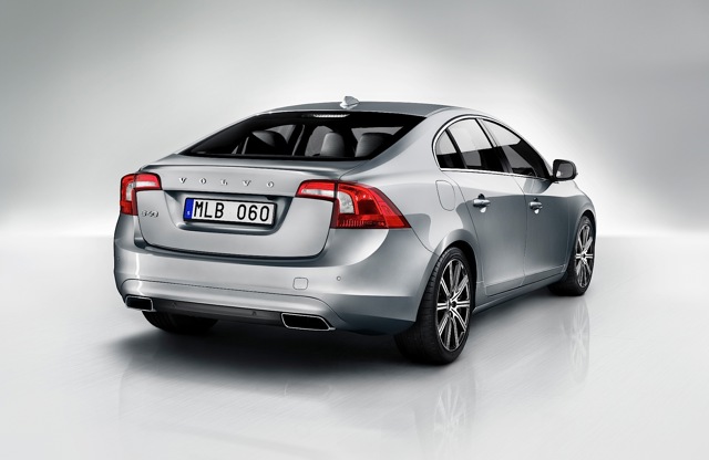 Volvo S60 photo 37