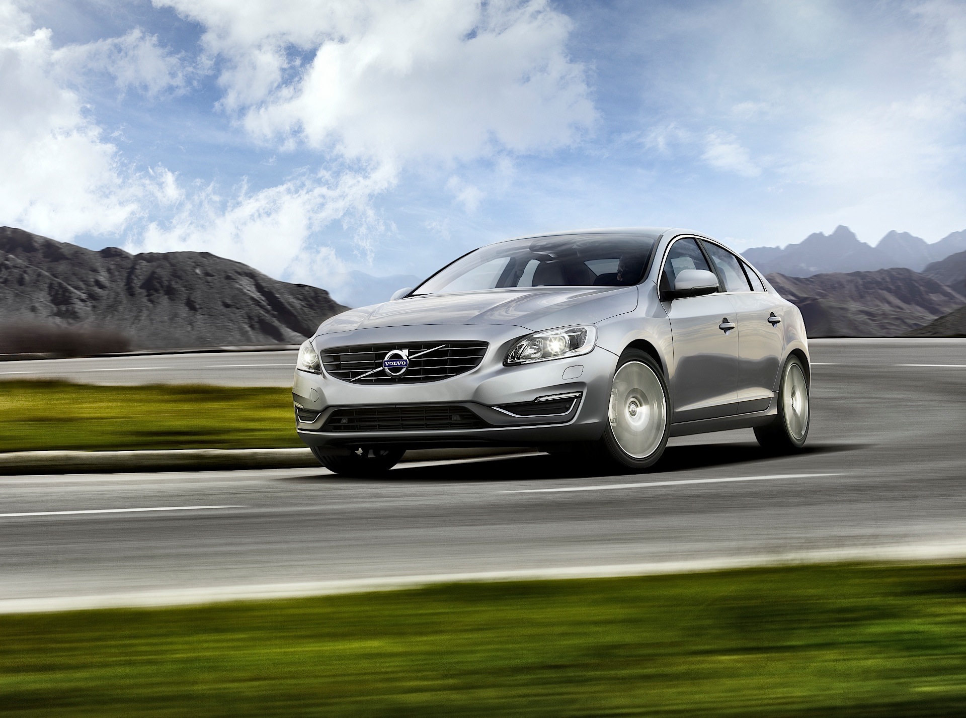 Volvo S60 photo 38