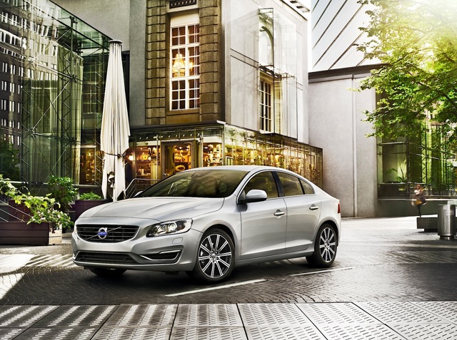 Volvo S60 photo 40