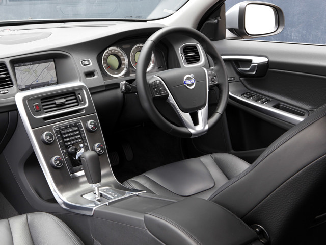 Volvo S60 photo 84