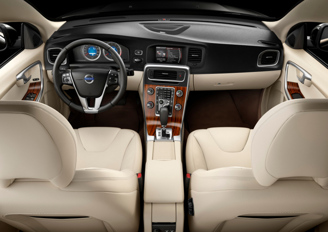 Volvo S60 photo 58