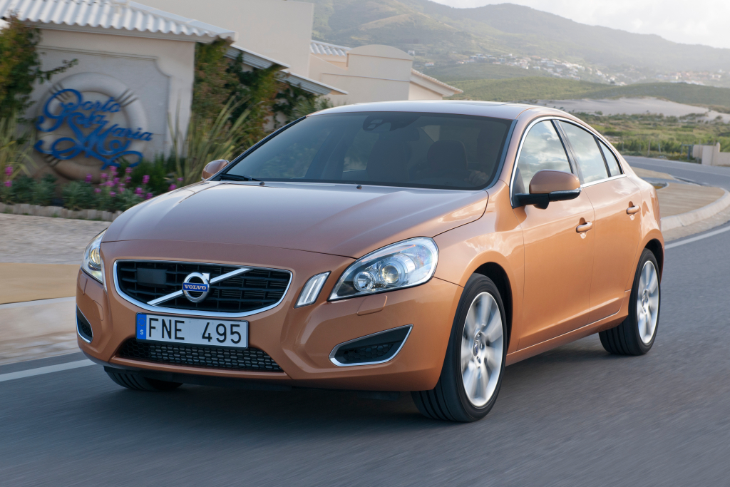 Volvo S60 photo 5