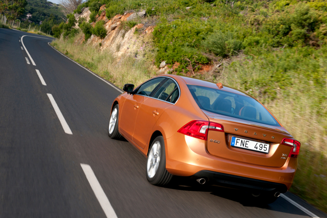 Volvo S60 photo 6